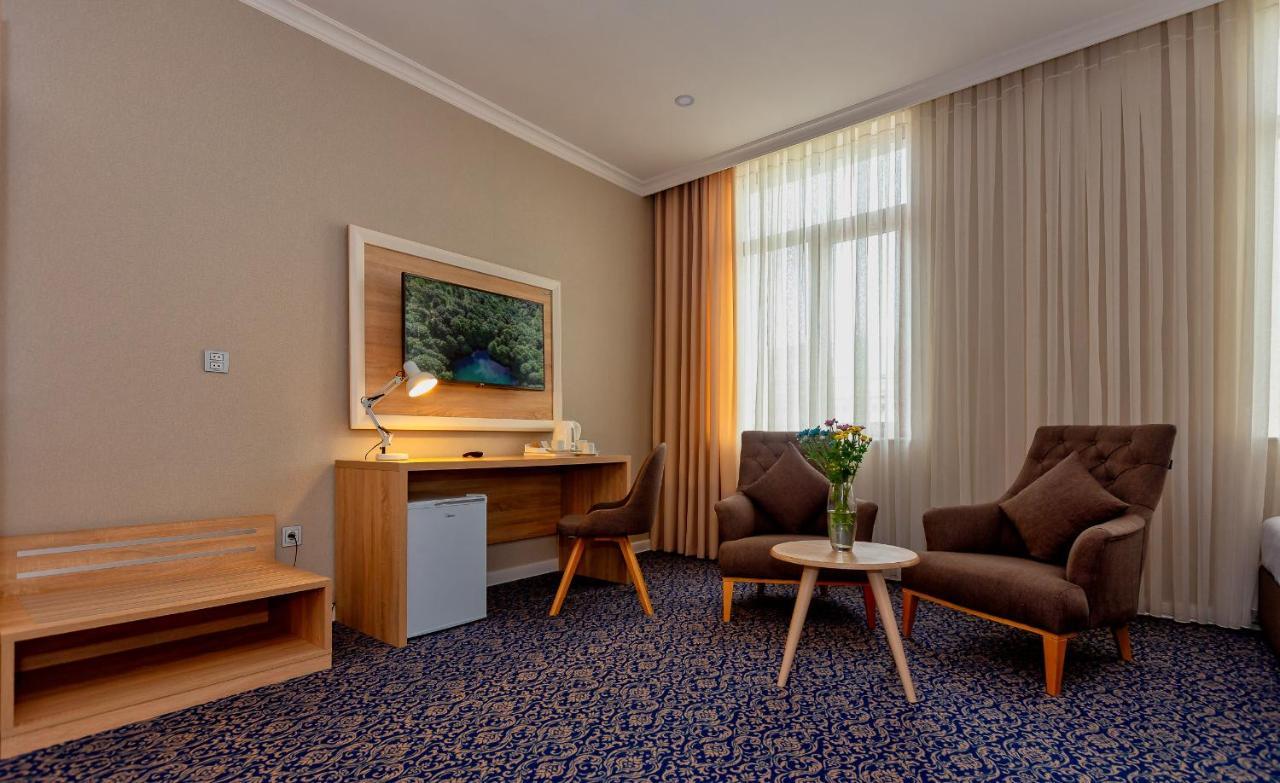 Golden City Hotel บากู ภายนอก รูปภาพ