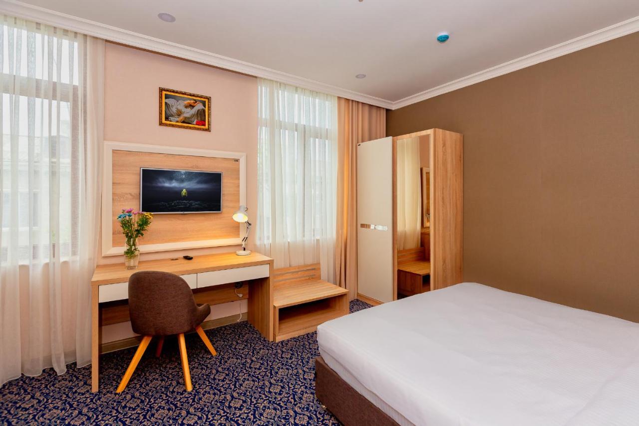 Golden City Hotel บากู ภายนอก รูปภาพ