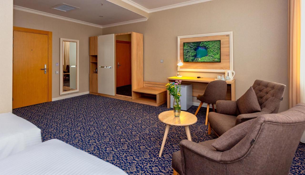 Golden City Hotel บากู ภายนอก รูปภาพ