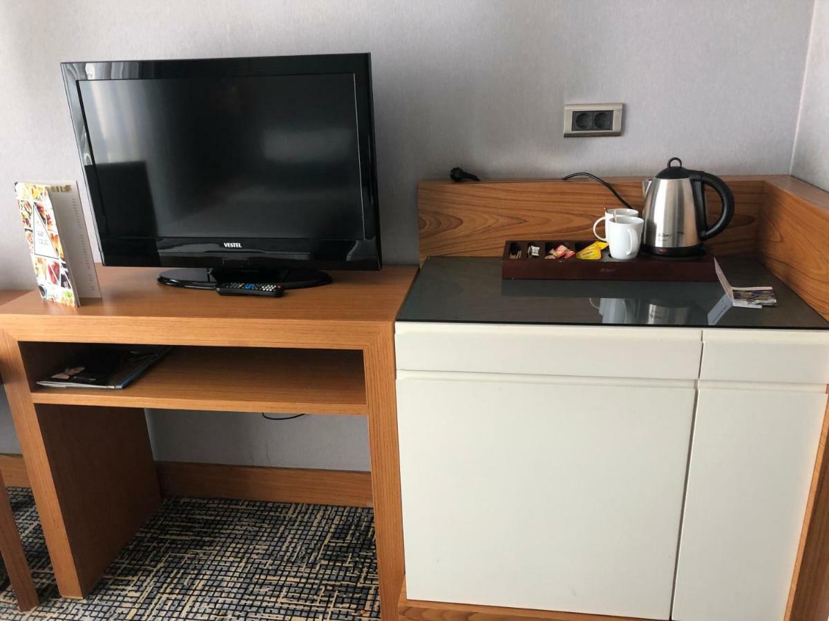 Golden City Hotel บากู ภายนอก รูปภาพ
